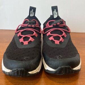 The North Face Skagit Water Shoes Black and Pink Sneakers Sz 7 Rubber Outsole